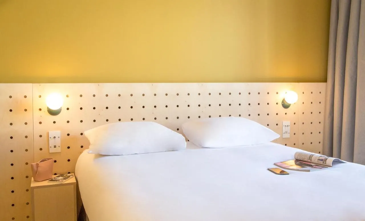 Greet Marseille Centre Saint Charles Hotel 2*,