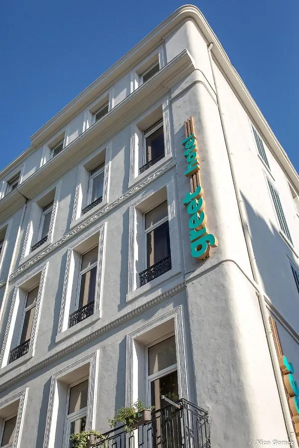 Greet Marseille Centre Saint Charles Hotel