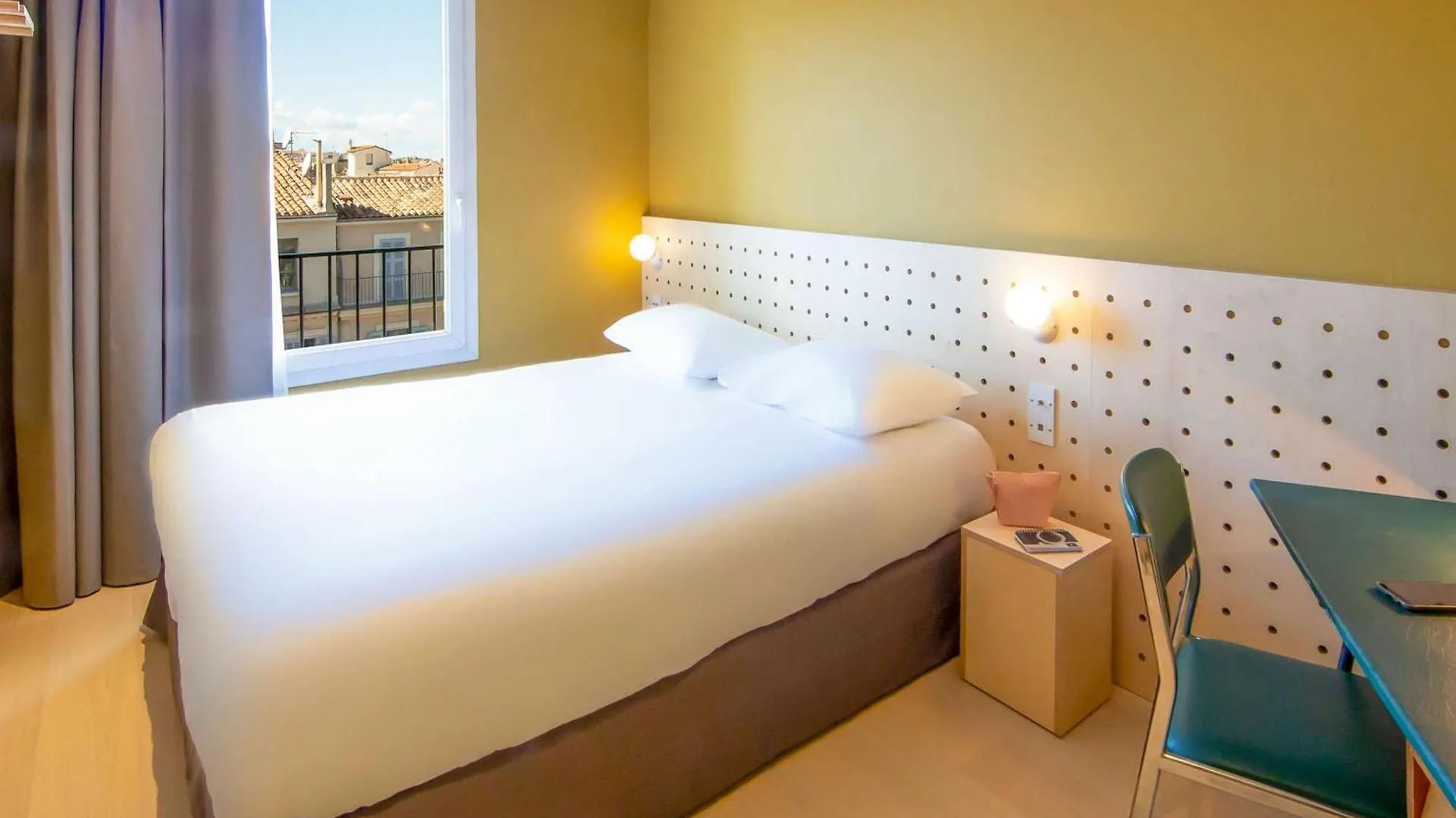 Greet Marseille Centre Saint Charles Hotel